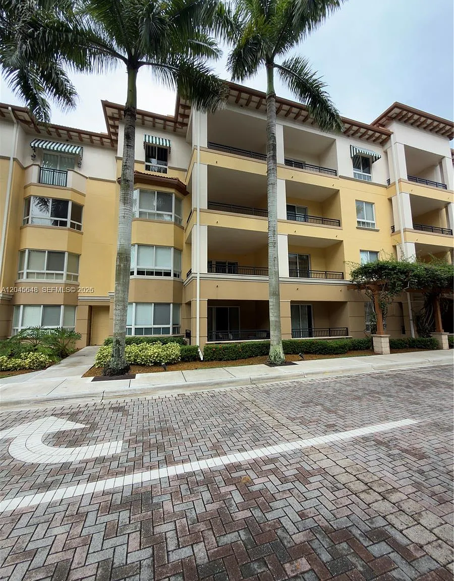 Weston 55 Plus Condo — Photo 2