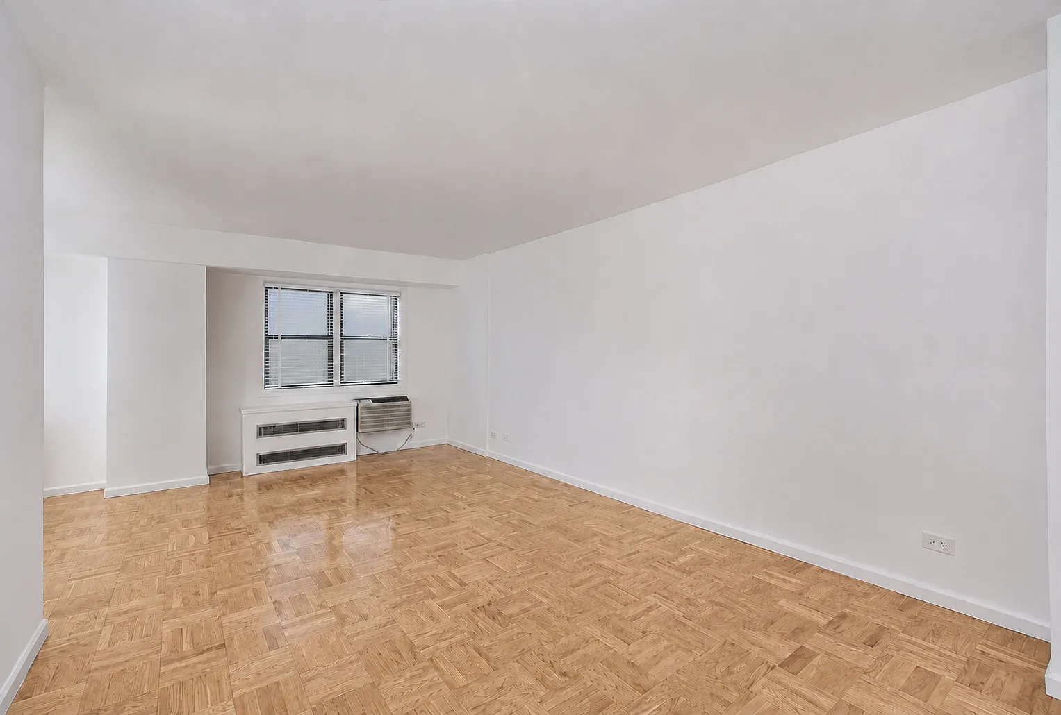 320 East 58th Street — Photo 3
