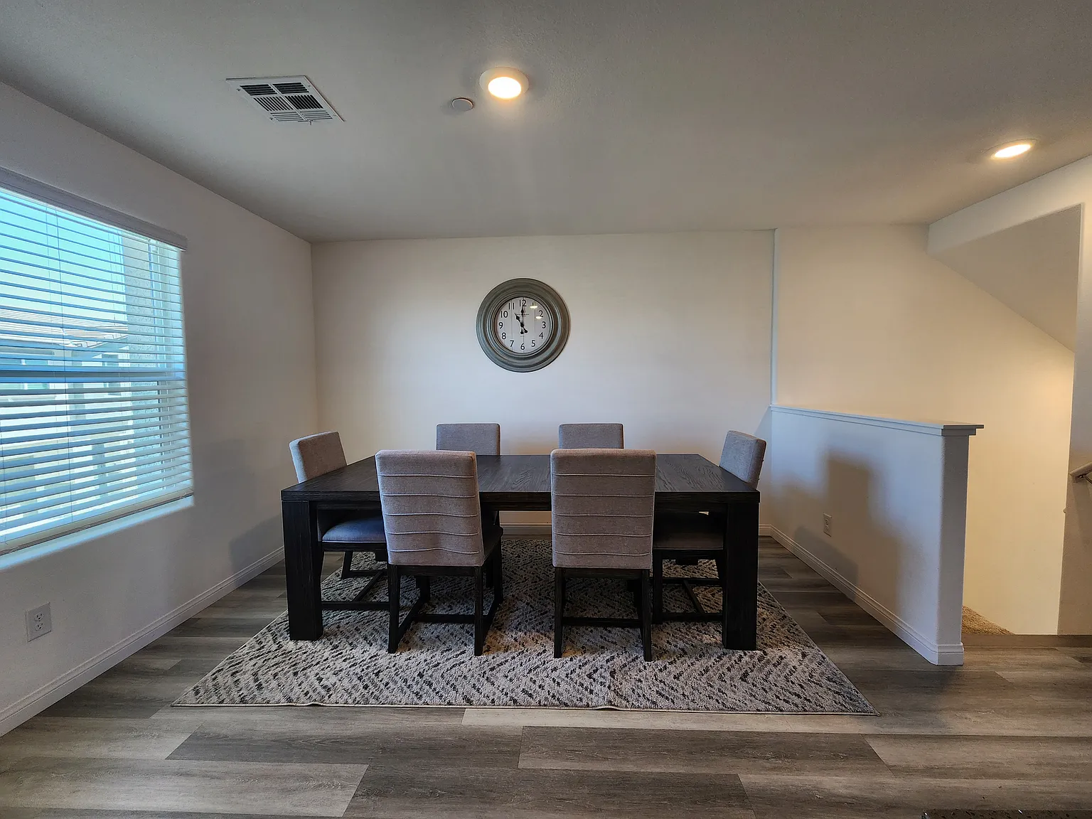 3 bed, 2.5 bath, 1845 sqft, $2,300 — Photo 3