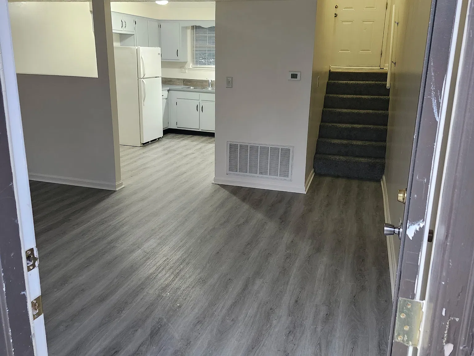 2 bed, 900 sqft, $925 — Photo 3