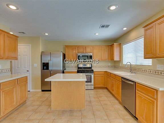 5th image of 584 Vitano St