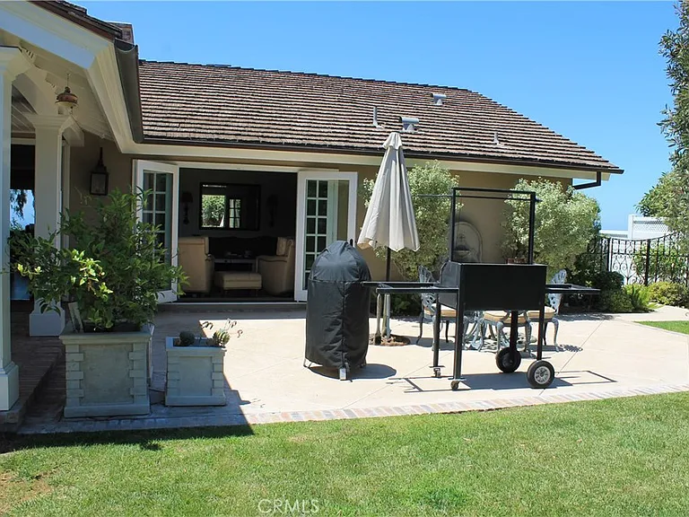 3601 Sausalito Dr — Photo 33