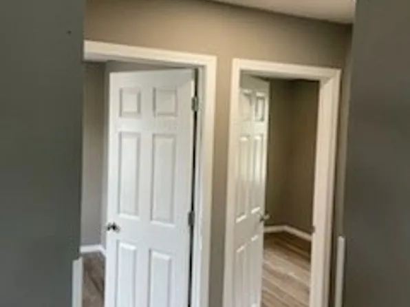 1214 S Blake St #4, Stockton, MO 65785