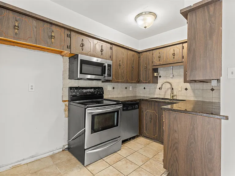 8238 Fondren Rd #8238 — Photo 10
