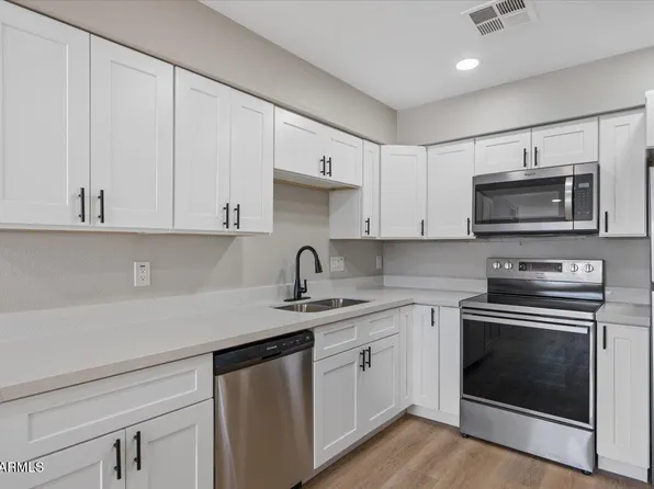 9054 E CRESCENT Avenue, Mesa, AZ 85208