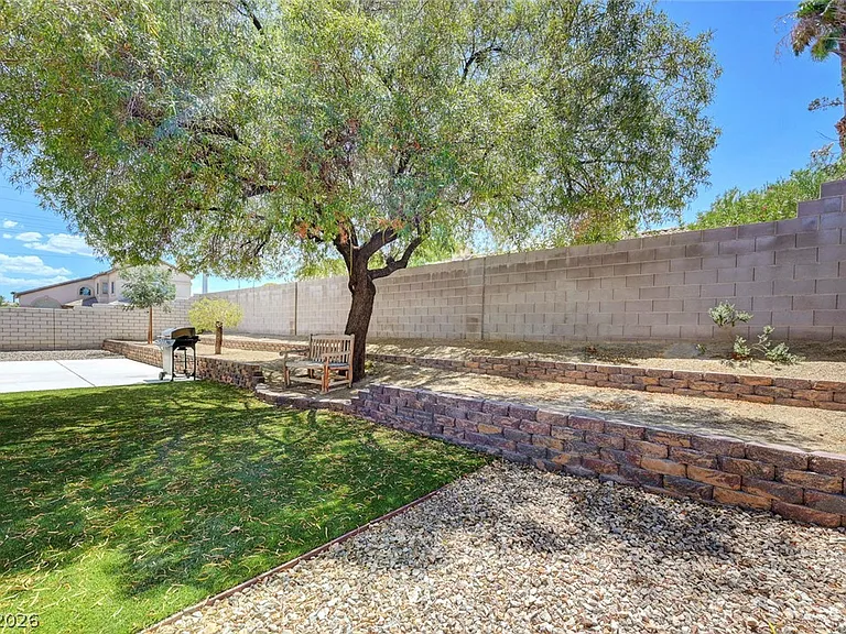 8863 Haviland Rd — Photo 44