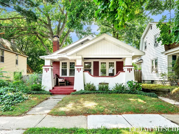 307 Scott Ave NW, Grand Rapids, MI 49504
