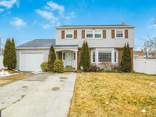 1007 Stonewood Rd, Wilmington, DE 19810