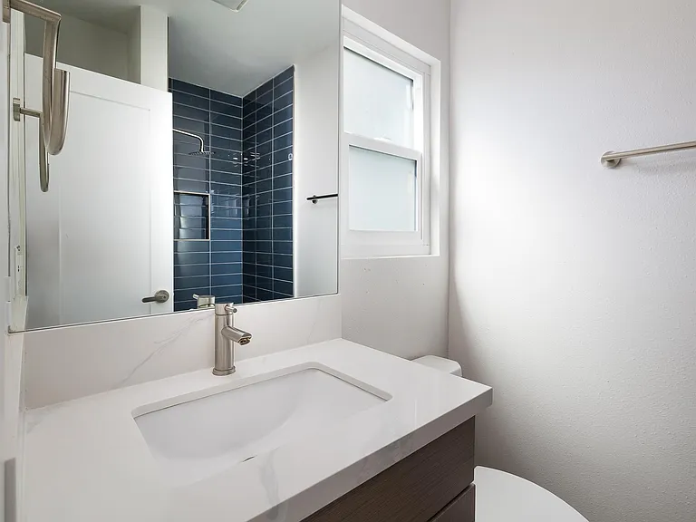 1714 Clark Ln #C — Photo 13