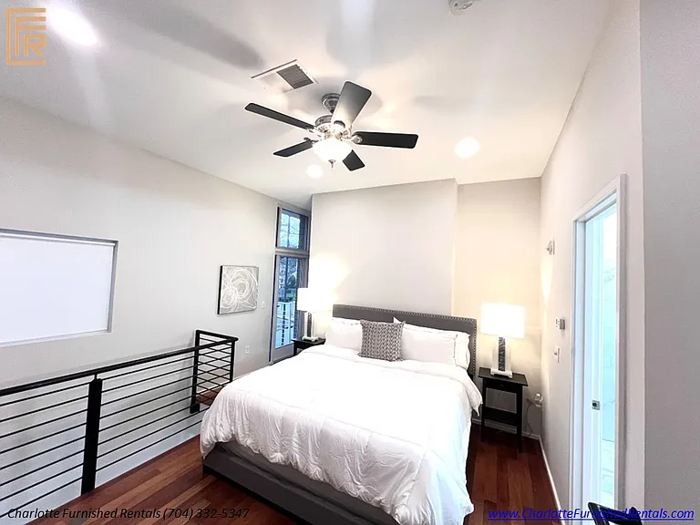 2084 Euclid Ave — Photo 14