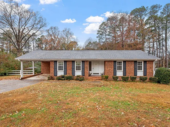 6400 Malibu Dr, Raleigh, NC 27603