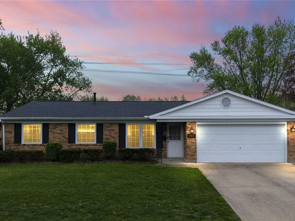 4900 Baldwin Hills Dr, Englewood, OH 45322