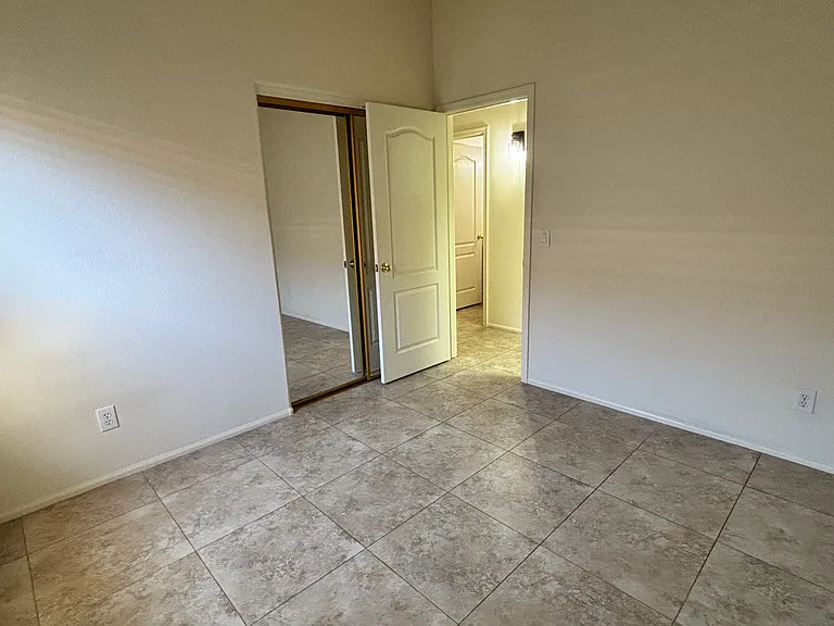 20901 N 37th Way — Photo 10