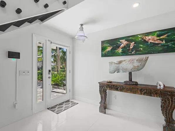 2180 Captains Walk, Vero Beach, FL 32963