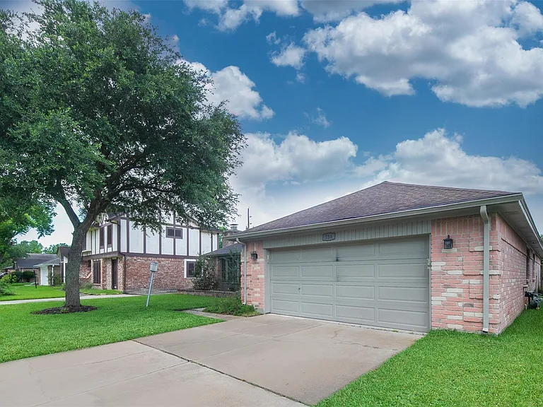 758 Rolling Mill Dr — Photo 2