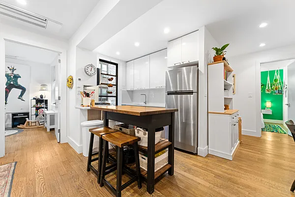 Rented by BMB Living Inc | media 51