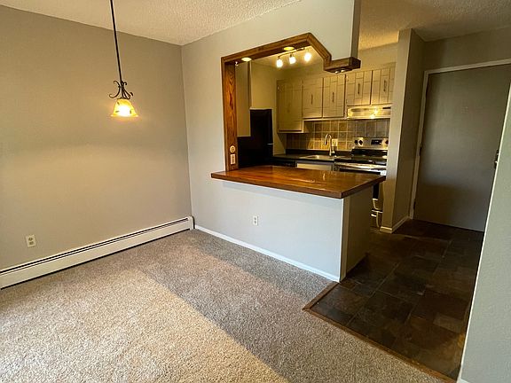 Nice clean condo with all new appliances.