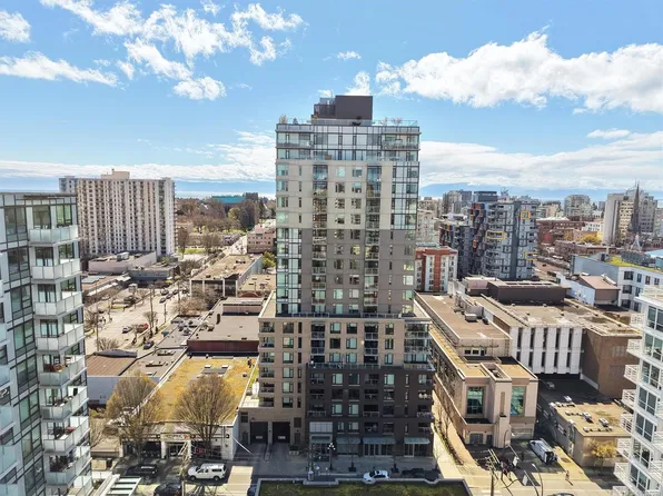 845 Johnson St #401, Victoria, BC V8W 1N4