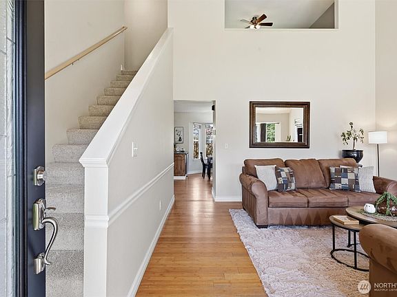 4th image of 17581 Stanton Street SE