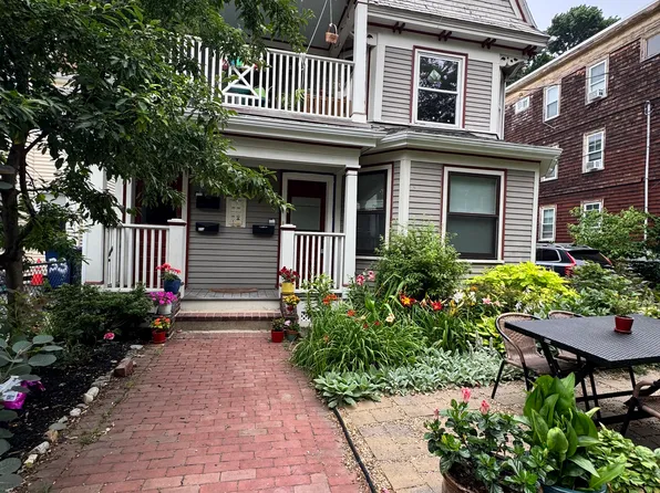 27 Dudley St #1, Cambridge, MA 02140