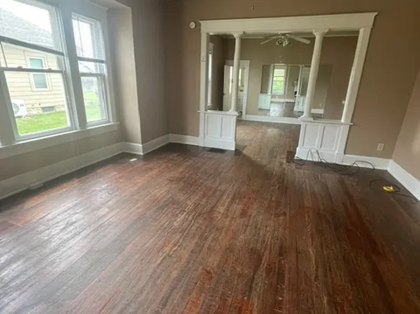 1009 W Neely Ave, Muncie, IN 47303