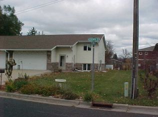 3840 W 7th St, Winona, MN 55987