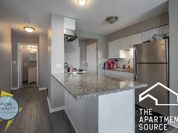 2310 N Harlem Ave APT 205, Elmwood Park, IL 60707