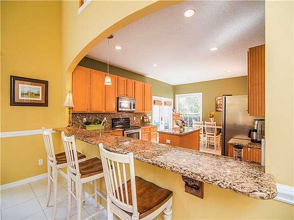 4th image of 2581 SW Longboat Way