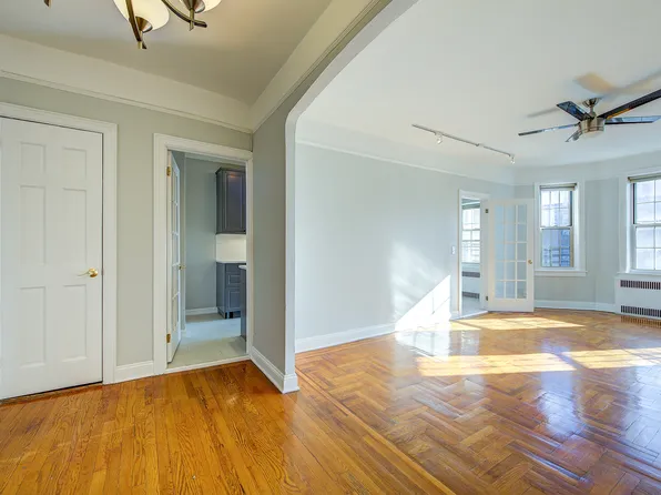 79-15 35th Avenue image 5 of 13