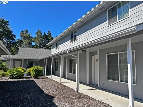 1150 Hemlock St #C11, Florence, OR 97439
