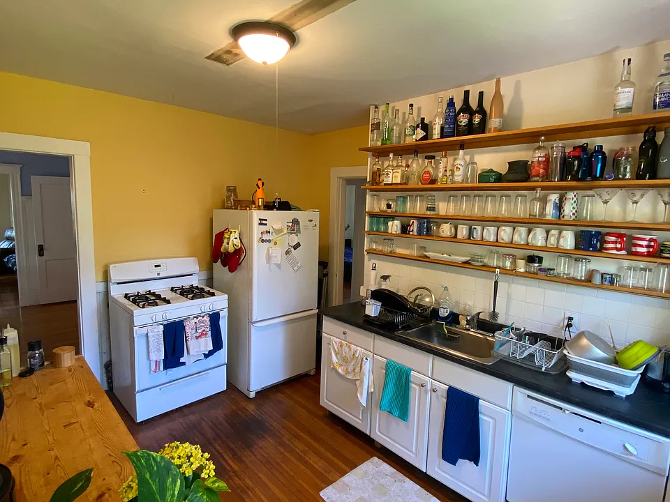 14 Upland Rd #2