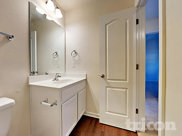 1357 Waylon Ave — Photo 17