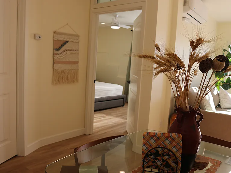 5692 Linfield Ave — Photo 11