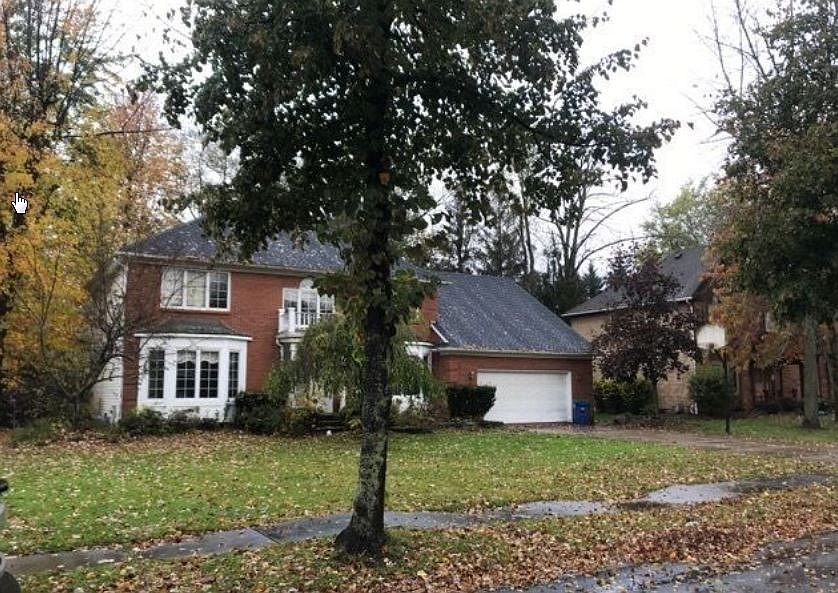 2nd image of 18 E Pinelake Dr
