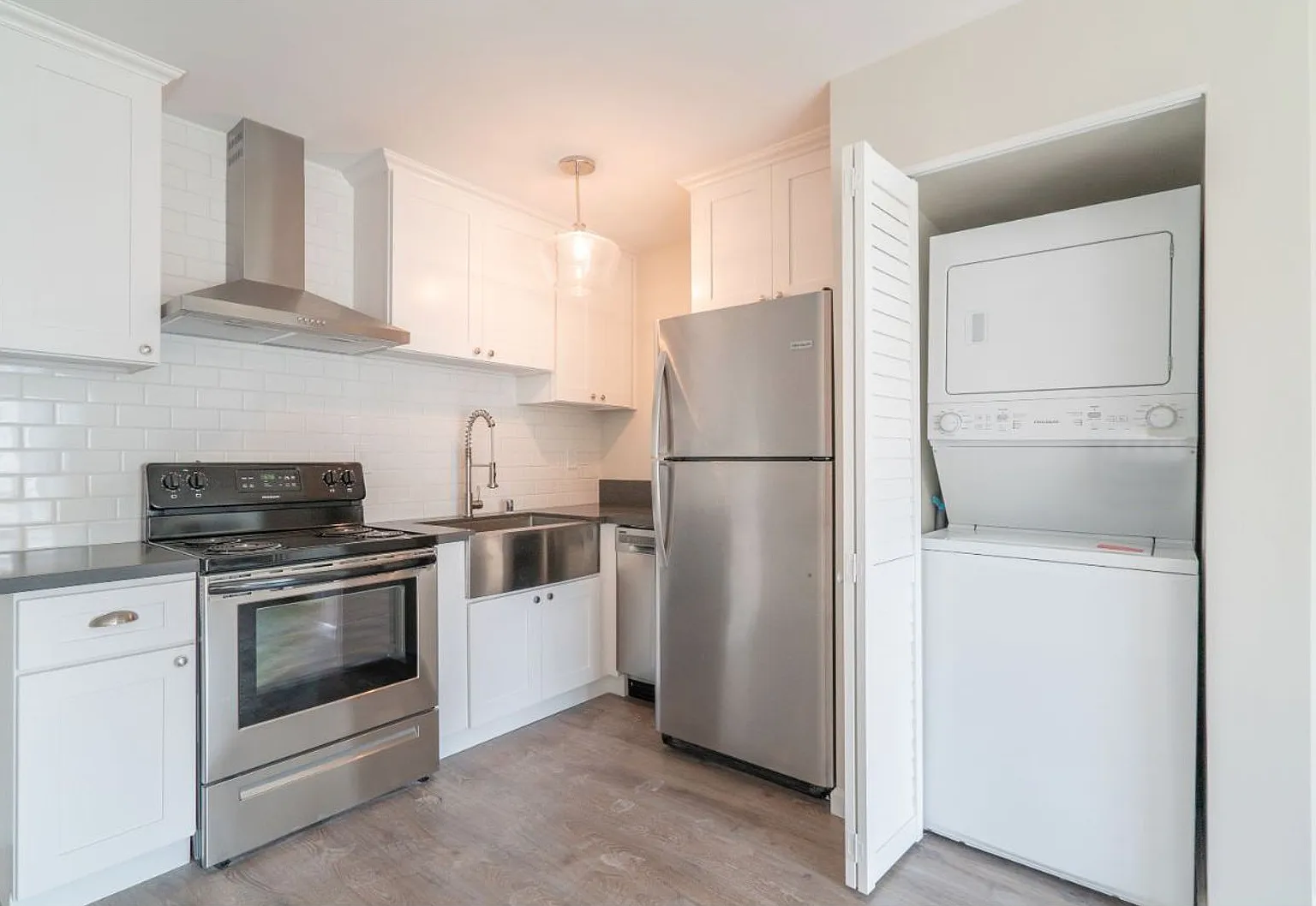 Rosemont Heights Apartments! — Photo 2