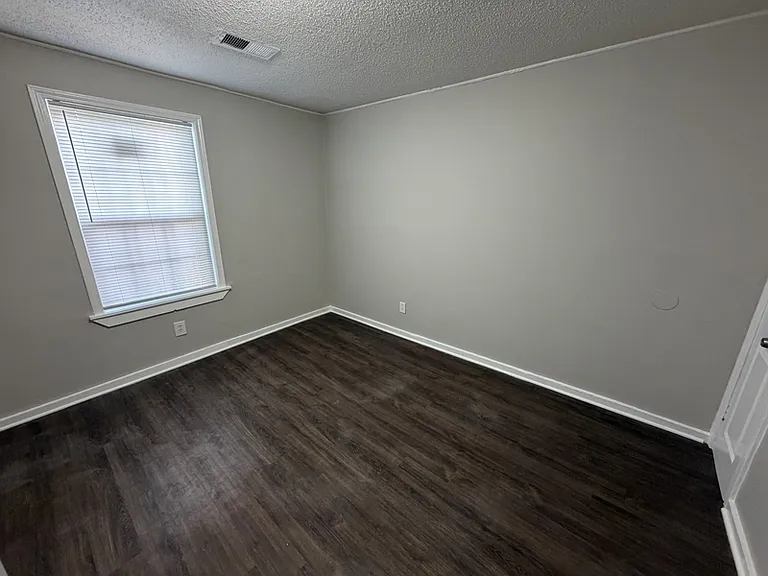2156 Ethlyn Ave — Photo 16