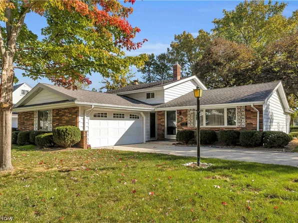 4321 Danberry Dr, North Olmsted, OH 44070