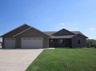W8083 Vermeer St, Holmen, WI 54636