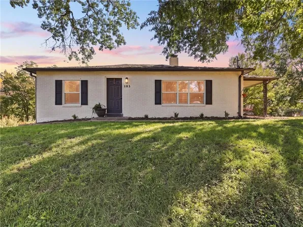 103 Clark St, Richmond, MO 64085