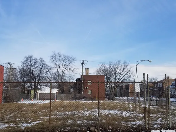 8255 S Stony Island Ave, Chicago, IL 60617