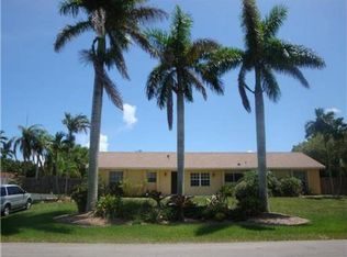 8820 SW 181st Ter, Palmetto Bay, FL 33157