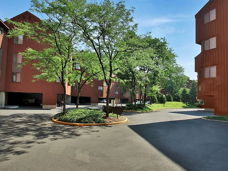 572 Sanderling Ct — Photo 44