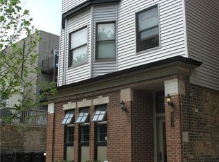 3212 N Ravenswood Ave #2, Chicago, IL 60657