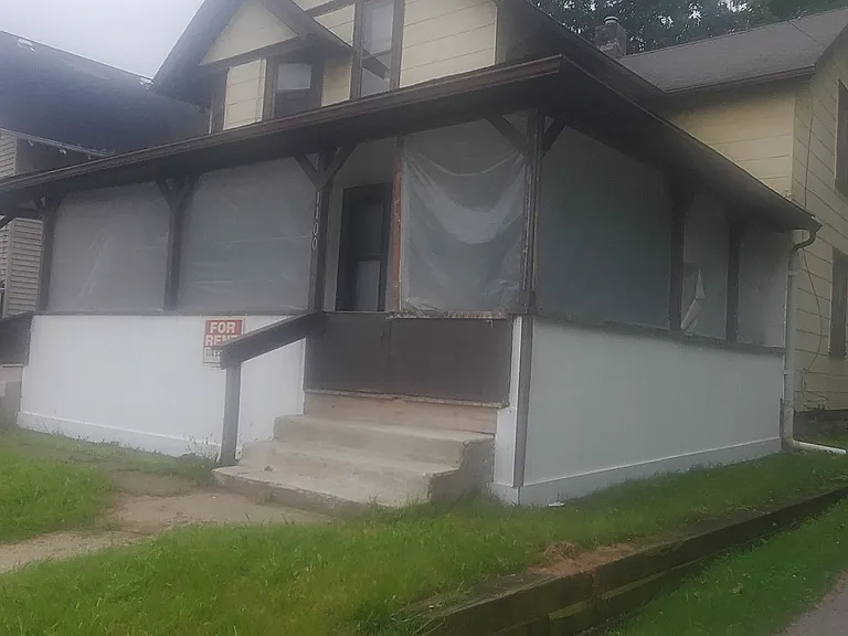 1100 Edison Ave #1 — Photo 1