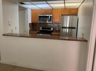 8100 Geneva Ct APT 339, Doral, FL 33166