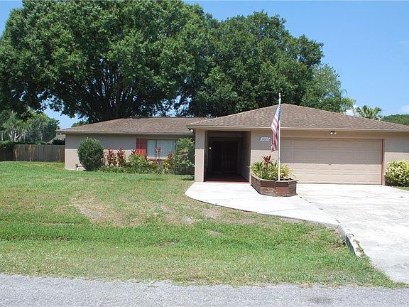 2nd image of 3207 Gulfwind Dr