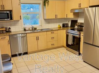 571 Yates Rd UNIT 307, Kelowna, BC V1V2V5