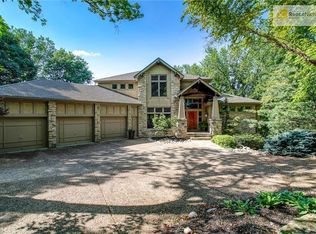 26920 W 107th St, Olathe, KS 66061