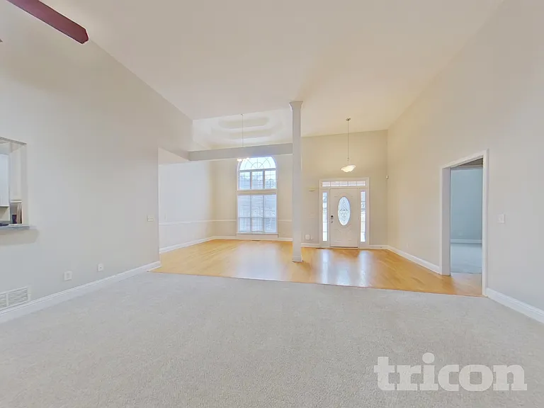4325 Foxfire Ct — Photo 2