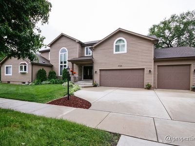 407 Gierz St, Downers Grove, IL, 60515